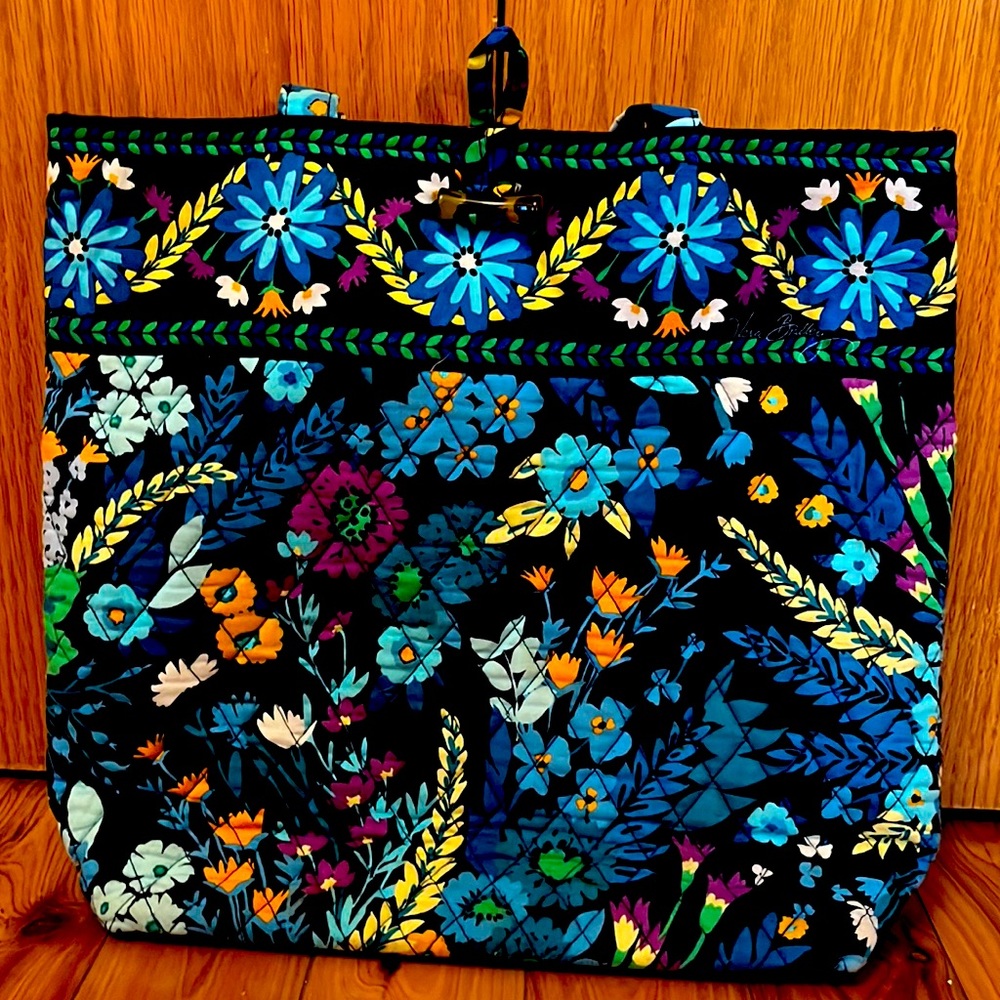 Colorful Vera Bradley Tote bag